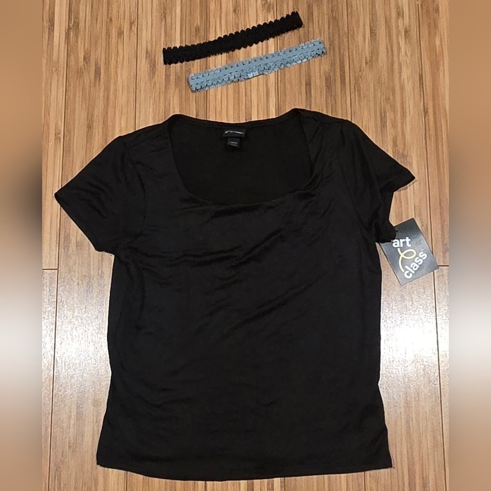 NWT Art Class Black Short Sleeve Cropped Tee With Headbands